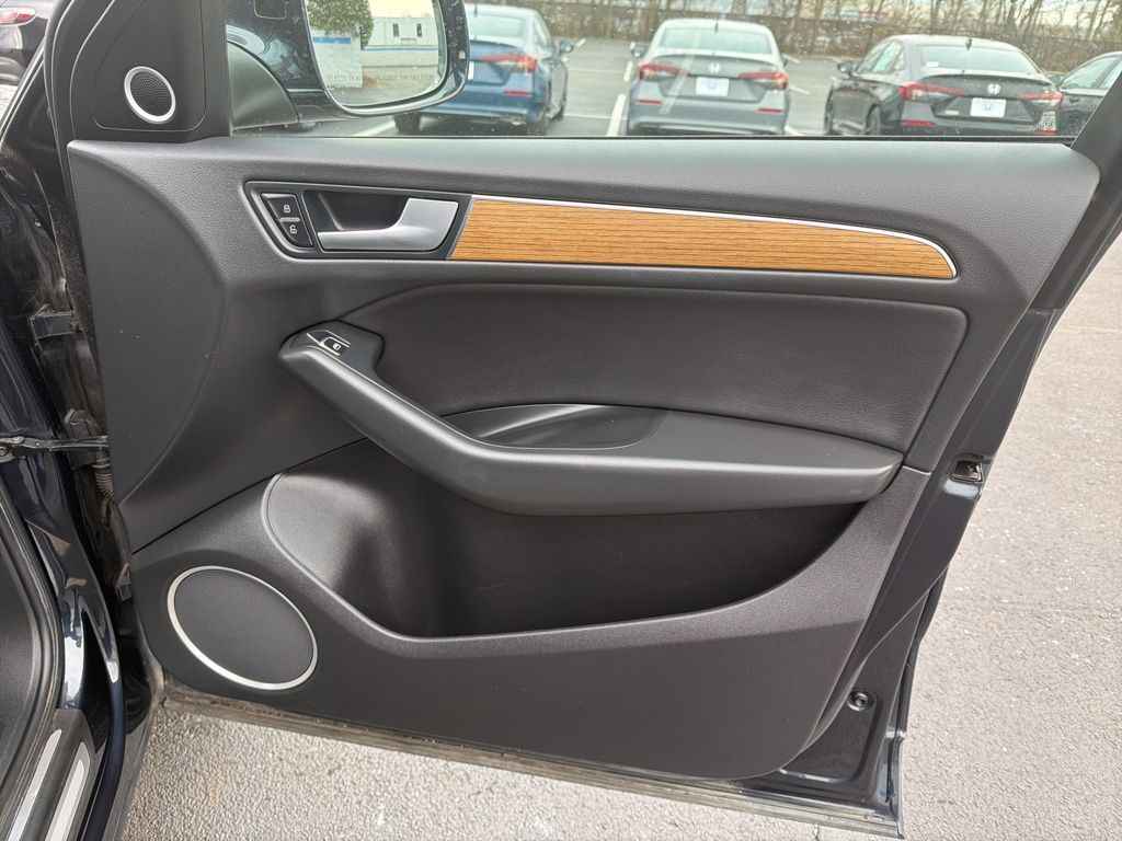 Thumbnail: 2014 Audi Q5 - 27