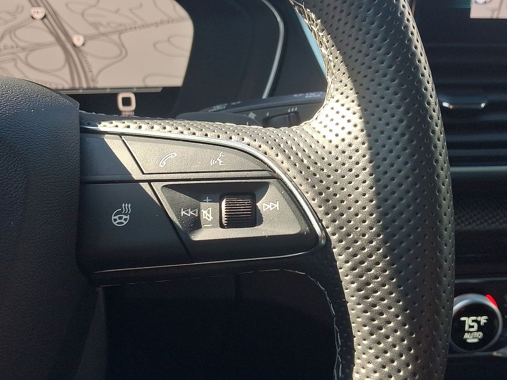 Thumbnail: 2023 Audi SQ5 - 23