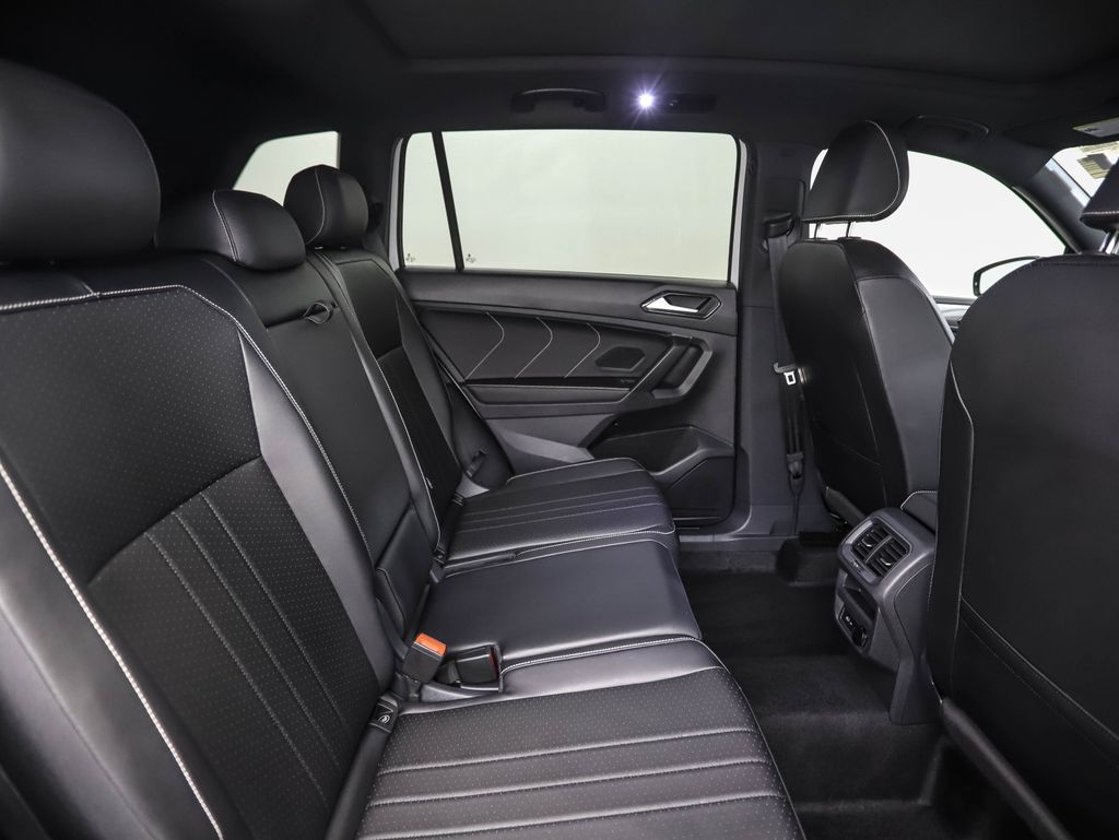 Thumbnail: 2024 Volkswagen Tiguan - 26