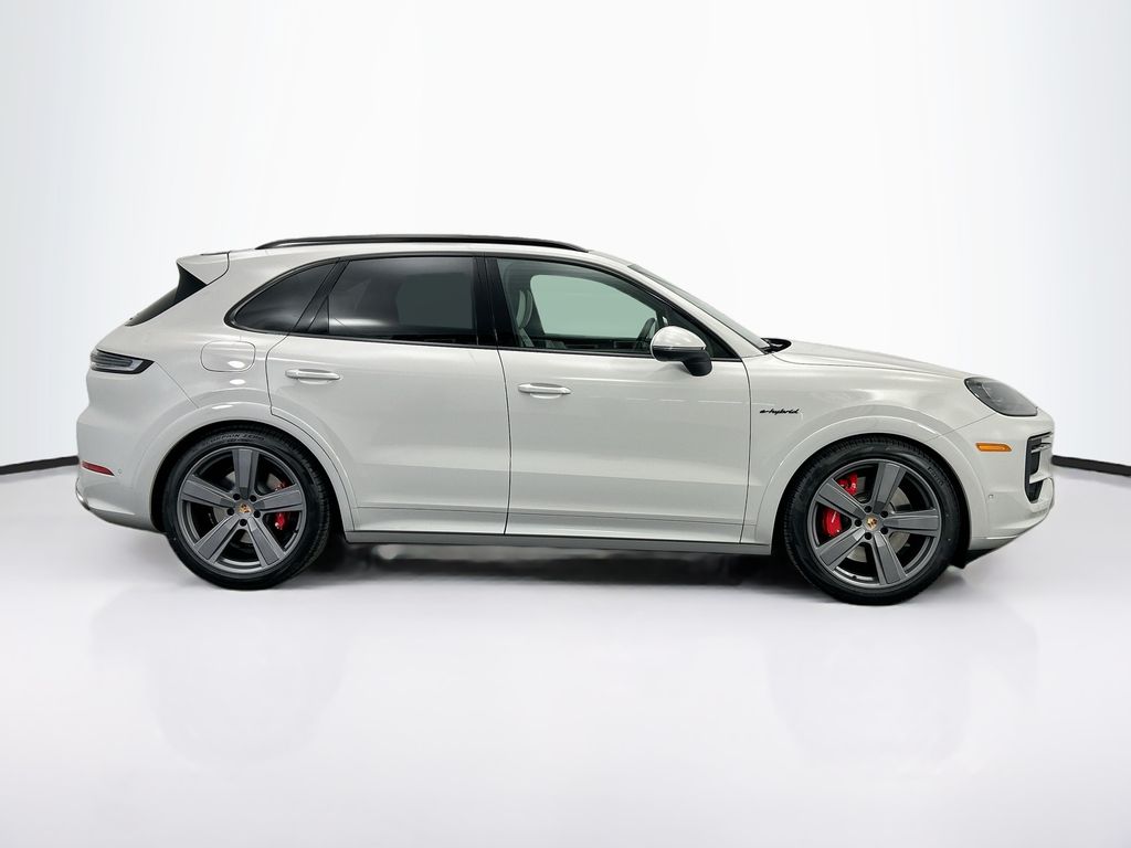 Thumbnail: 2026 Porsche Cayenne - 8