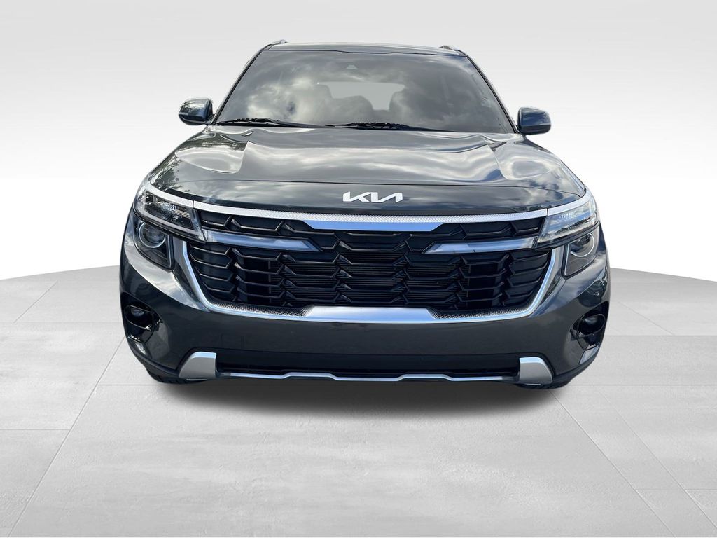 2024 Kia Seltos EX 3