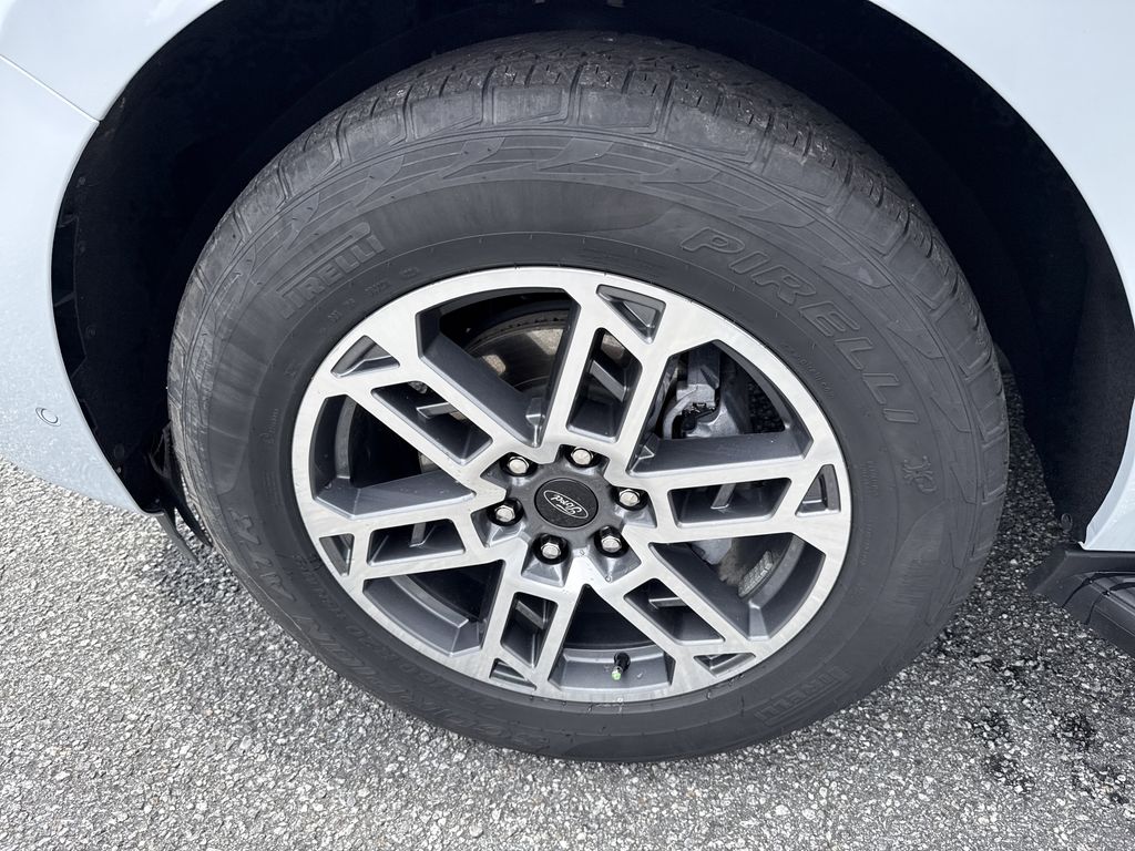 Used 2025 Ford Expedition SUV
