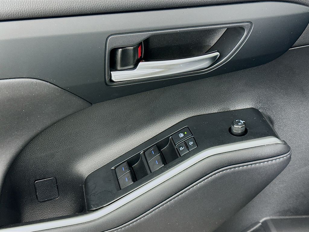 Thumbnail: 2020 Toyota Highlander - 17