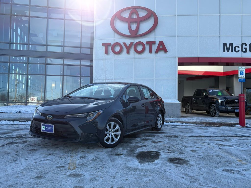 2025 Toyota Corolla LE FWD