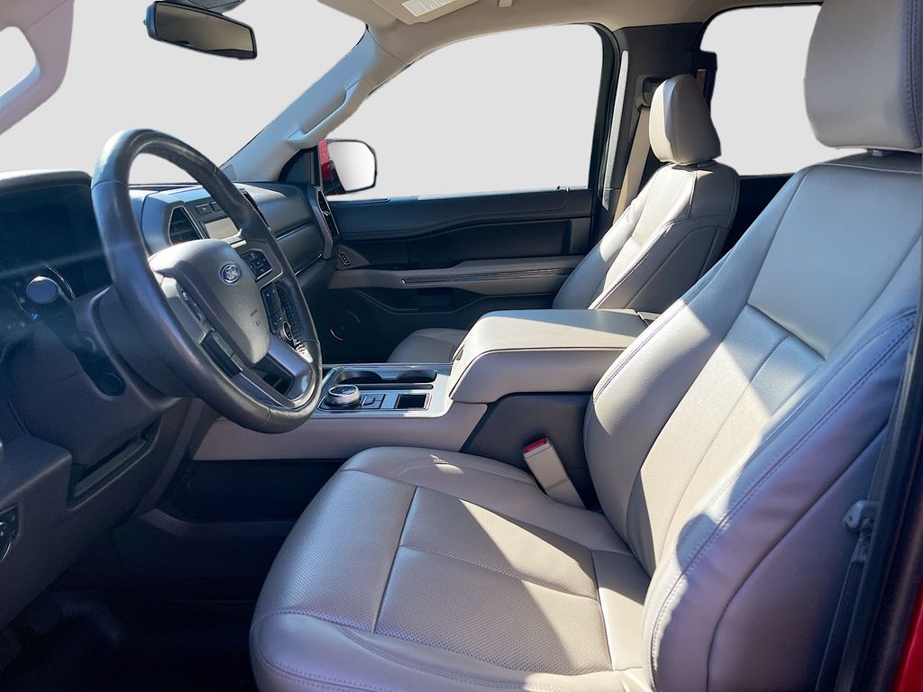 2021 Ford Expedition XLT Red at Autostrade