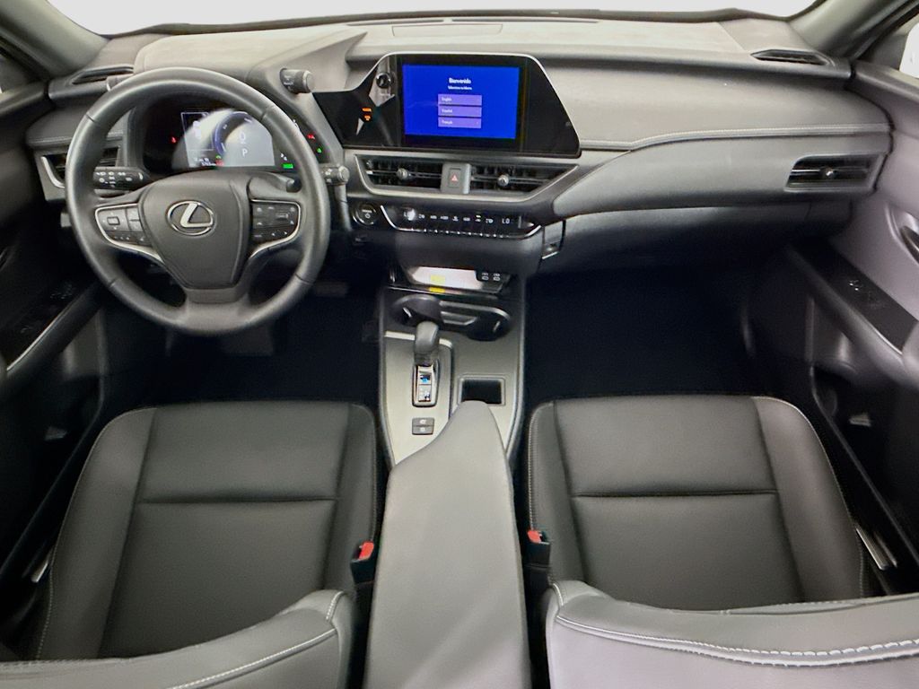 Thumbnail: 2025 Lexus UX - 13
