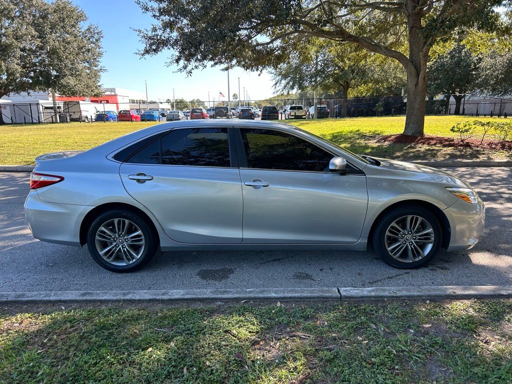 Thumbnail: 2015 Toyota Camry - 6