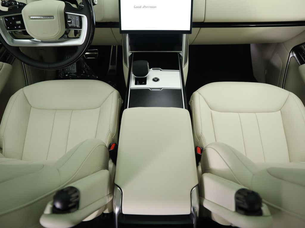 Thumbnail: 2025 Land Rover Range Rover - 17