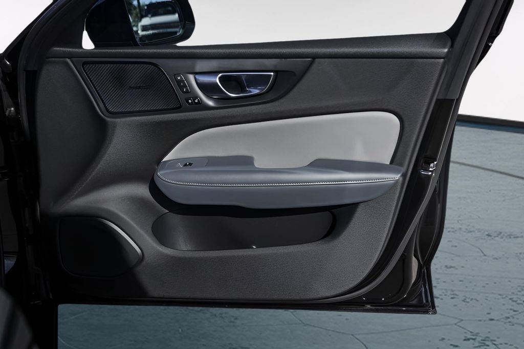 Used Car 2022 Volvo S60  B5 R-design For Sale Under $25,000 In Austin, Texas