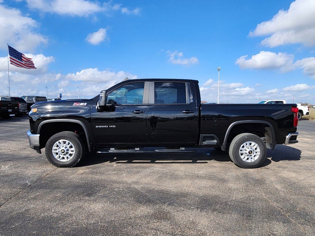 2022 Chevrolet Silverado 2500HD LT 4