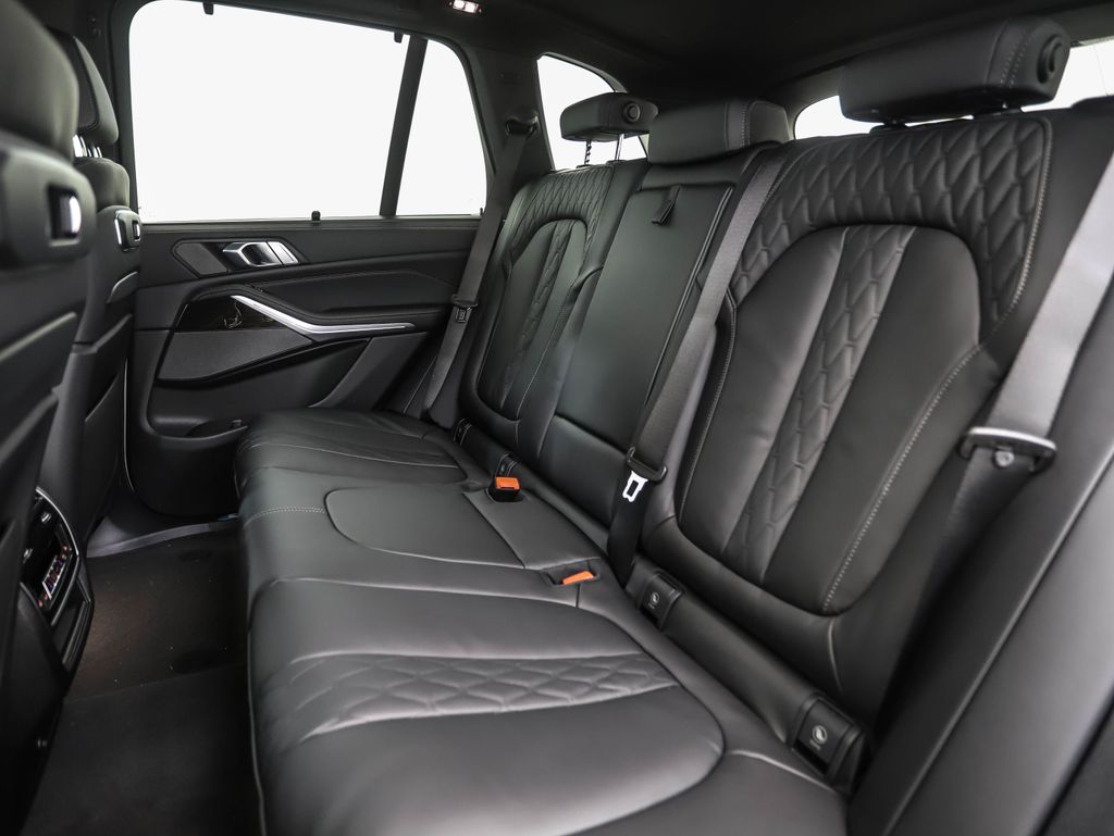 Thumbnail: 2026 BMW X5 - 22