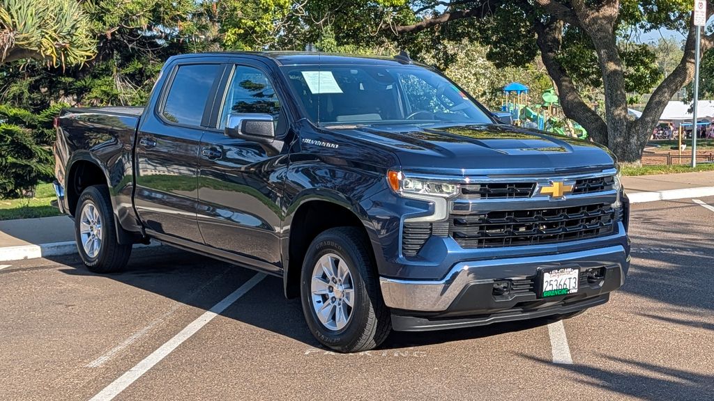 Used 2022 Chevrolet Silverado 1500 LT 4D Crew Cab