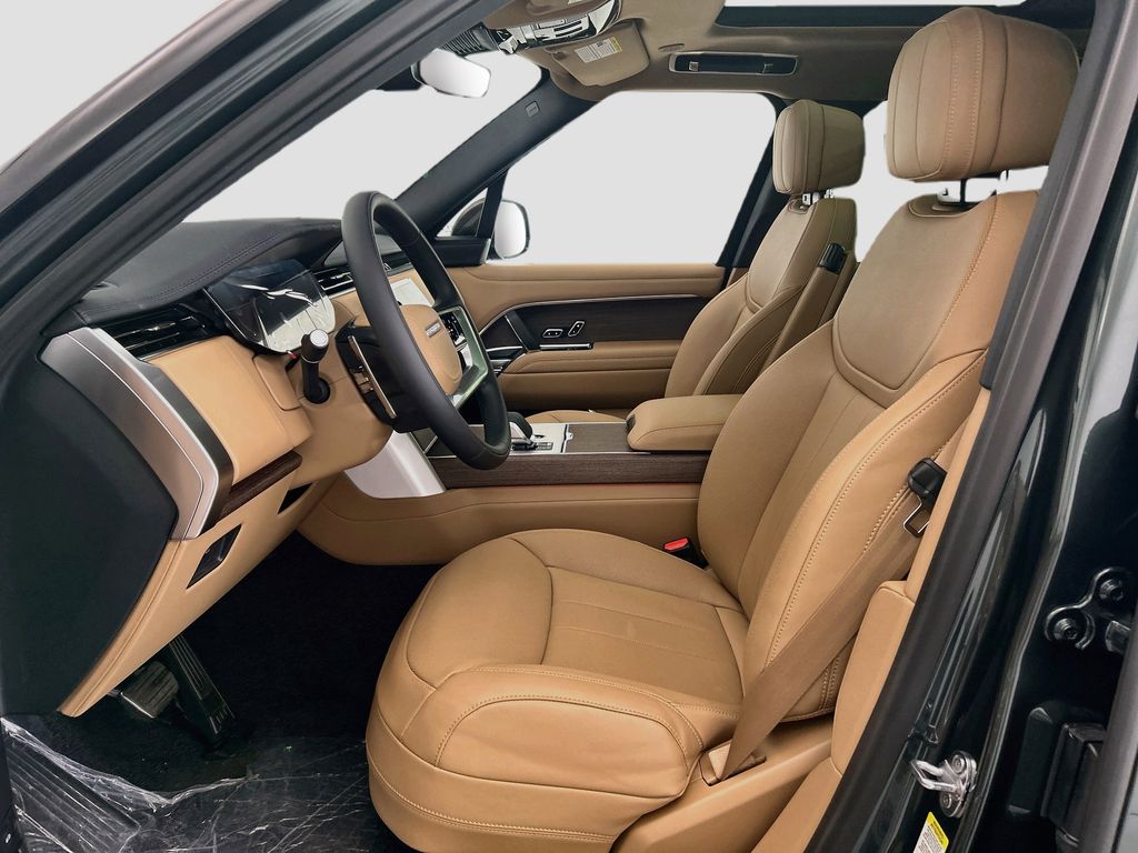 Thumbnail: 2026 Land Rover Range Rover - 18