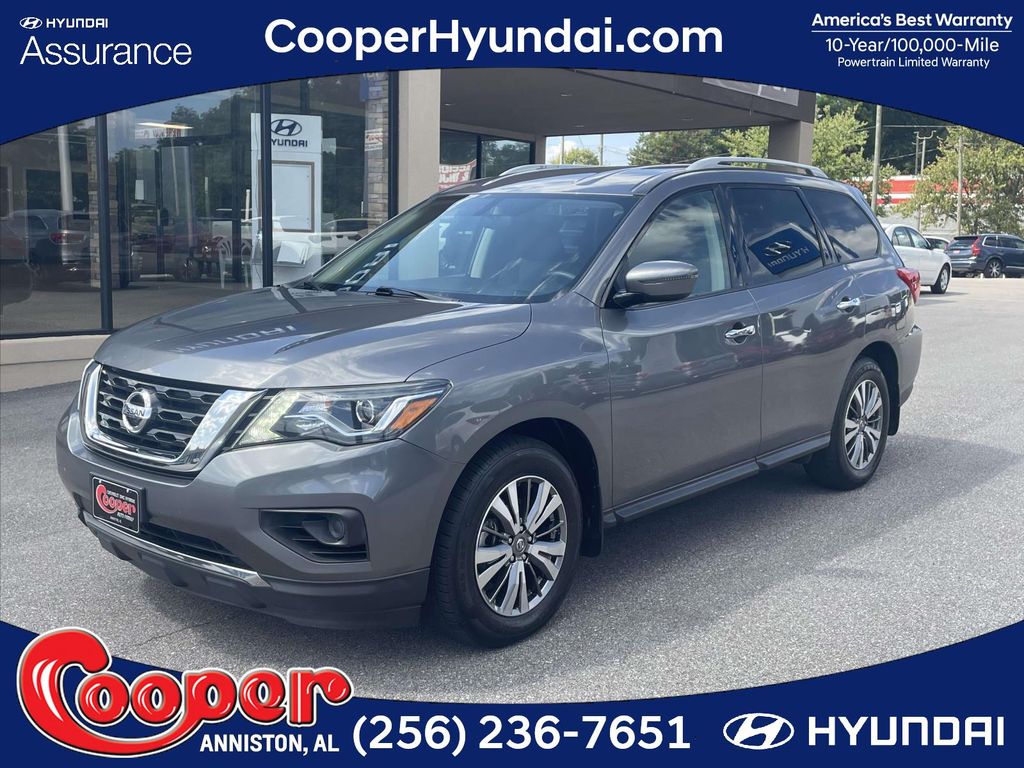 Gray (Gun Metallic) 2018 Nissan Pathfinder SUV / Crossover Four-Wheel Drive Continuously Variable Transmission