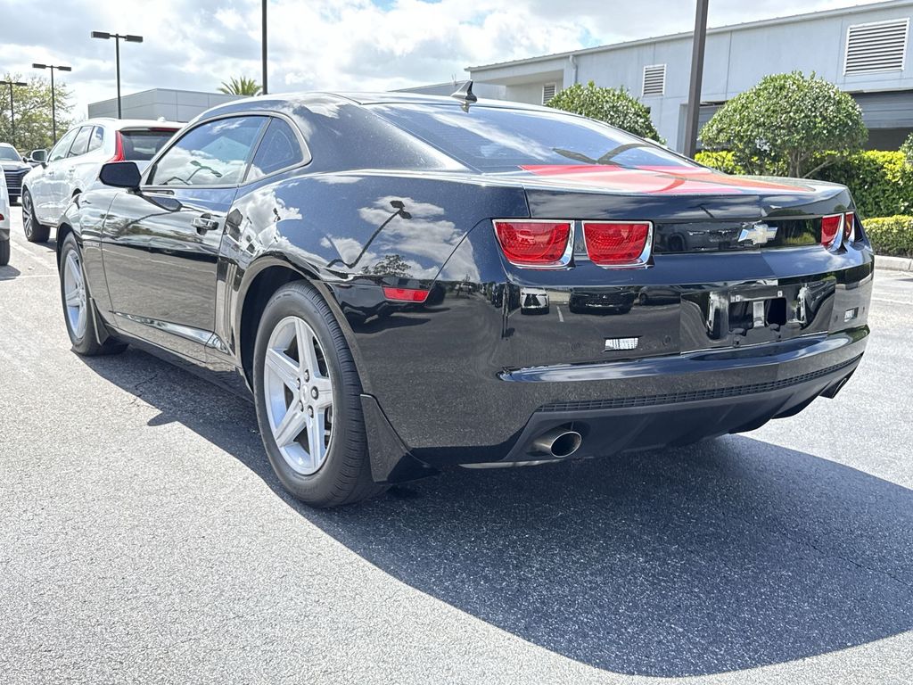 Thumbnail: 2011 Chevrolet Camaro - 10