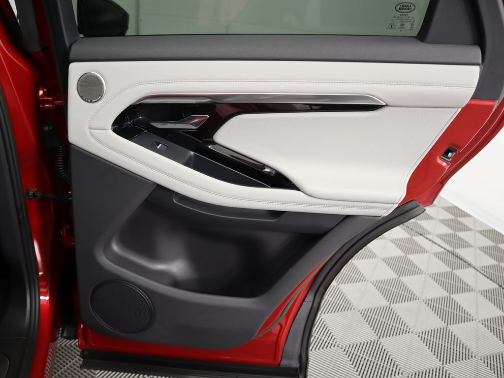Thumbnail: 2023 Land Rover Range Rover Evoque - 27