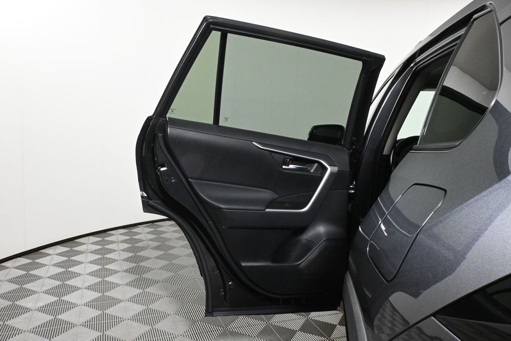 Thumbnail: 2023 Toyota RAV4 - 31
