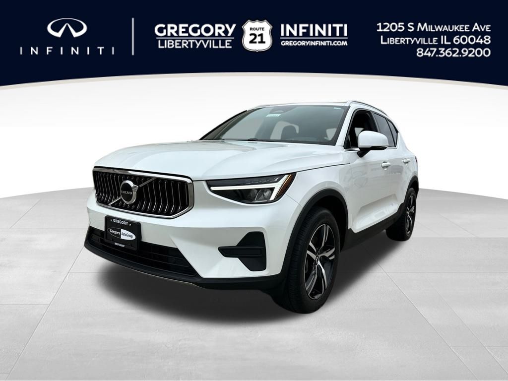 Volvo XC40 B5 Core Bright Theme AWD