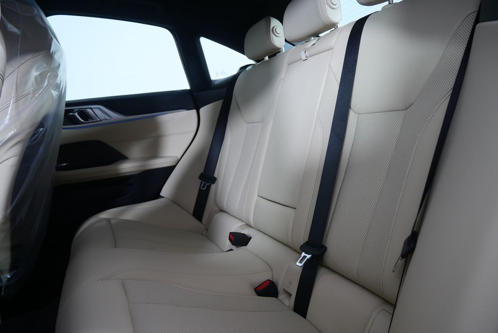 2025 BMW i4 eDrive40 16