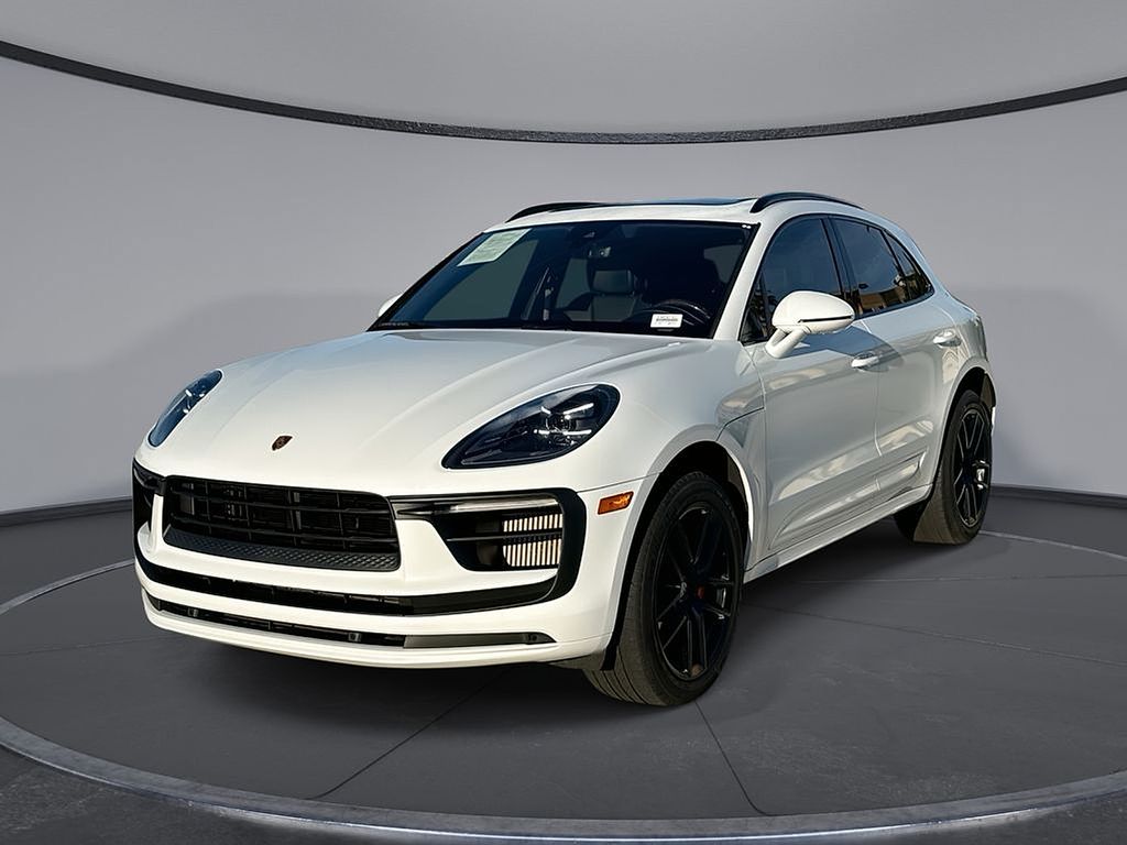 Thumbnail: 2022 Porsche Macan - 1