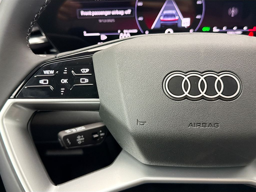 Thumbnail: 2025 Audi Q5 - 11