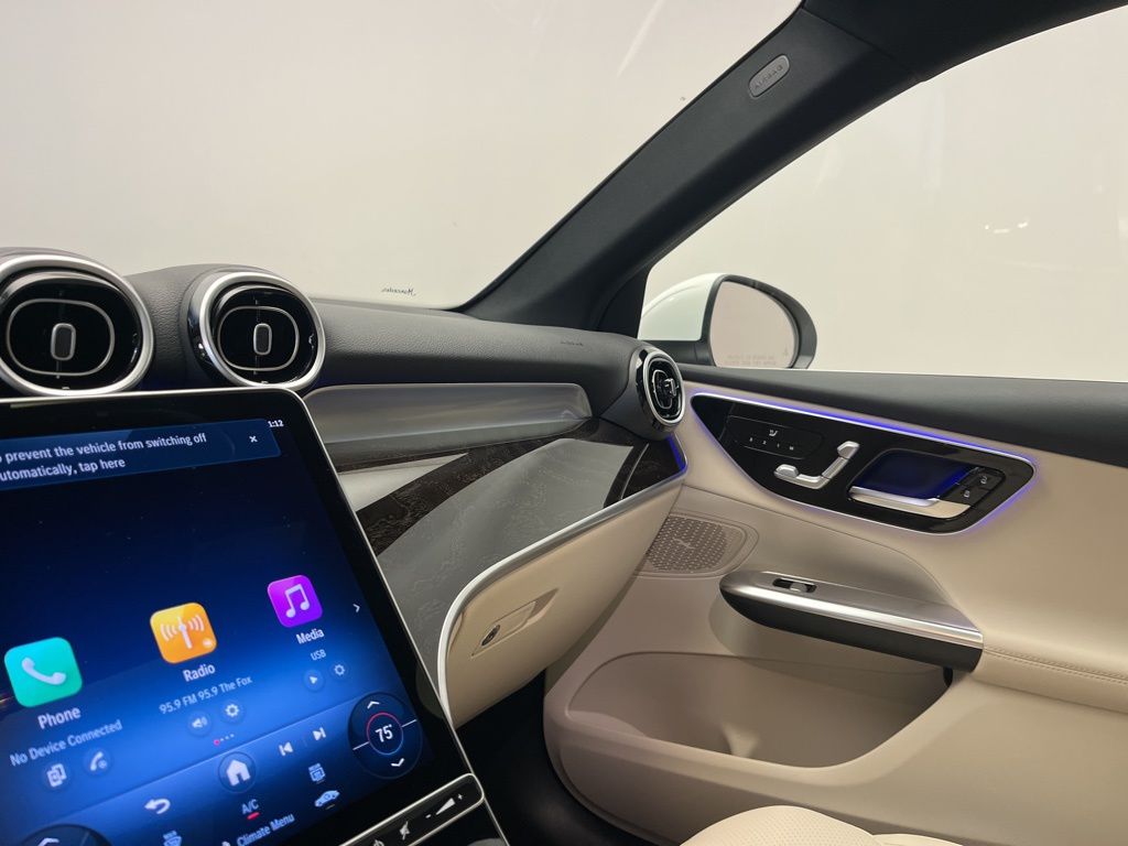 Thumbnail: 2026 Mercedes-Benz GLC - 21