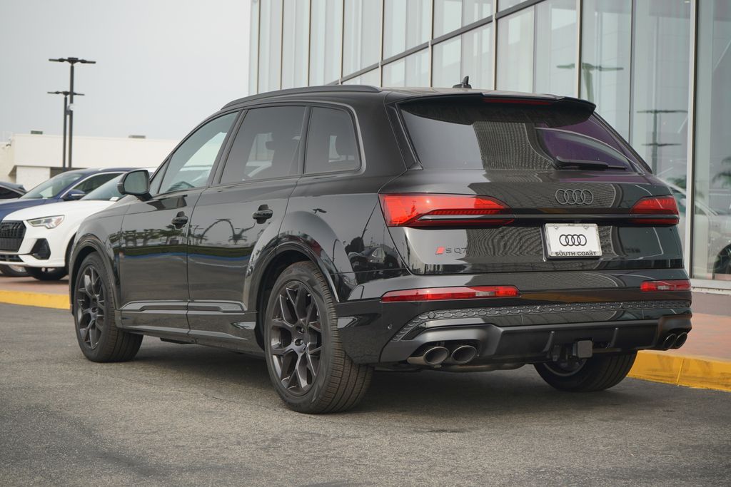 Thumbnail: 2026 Audi SQ7 - 3