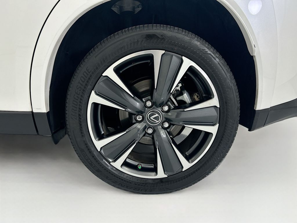 Thumbnail: 2024 Lexus UX - 30