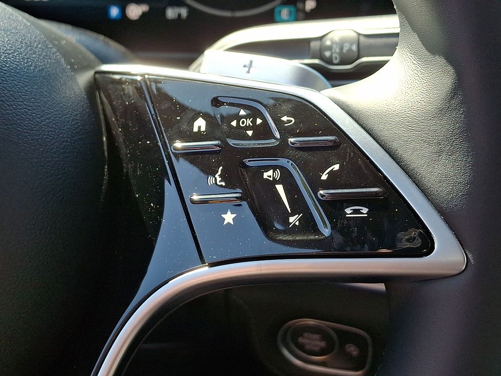 Thumbnail: 2026 Mercedes-Benz GLE - 16