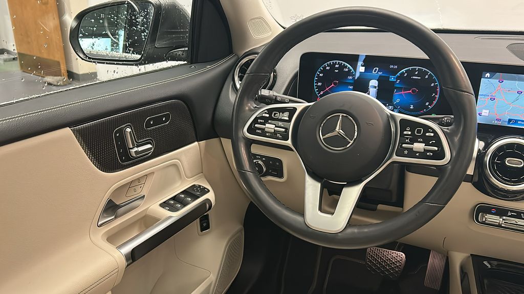 2021 Mercedes-Benz GLB 250 24