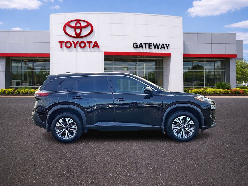 Thumbnail: 2022 Nissan Rogue - 4