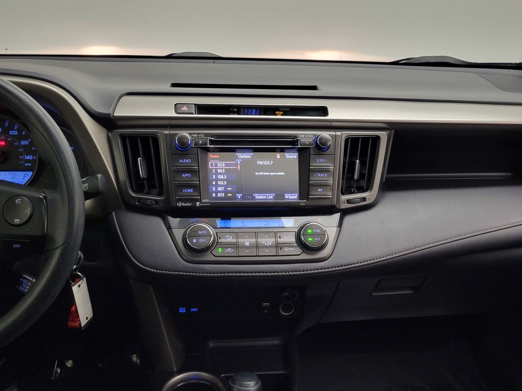 Thumbnail: 2015 Toyota RAV4 - 18