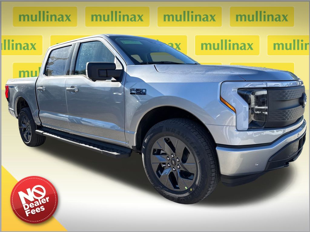 2025 Ford F-150 Lightning Flash's photo