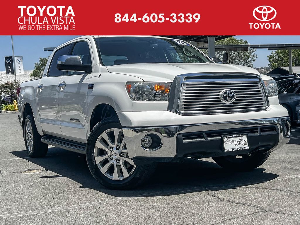 Super White 2013 Toyota Tundra Pickup Truck 4X2 6-Speed Automatic Overdrive