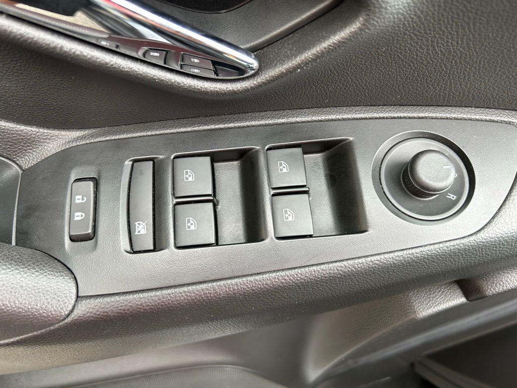 2019 Chevrolet Trax LT 17