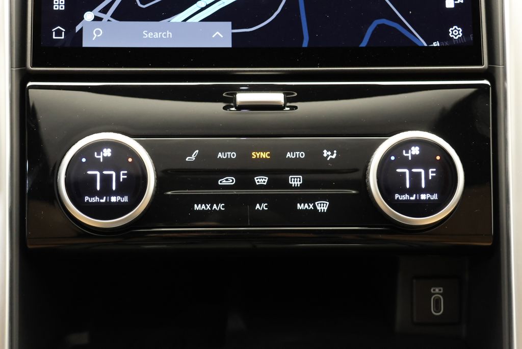 Thumbnail: 2026 Land Rover Discovery - 22