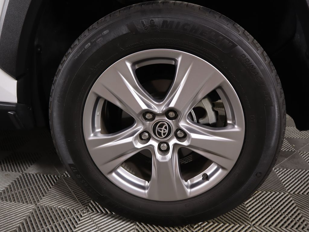 Thumbnail: 2023 Toyota RAV4 - 31