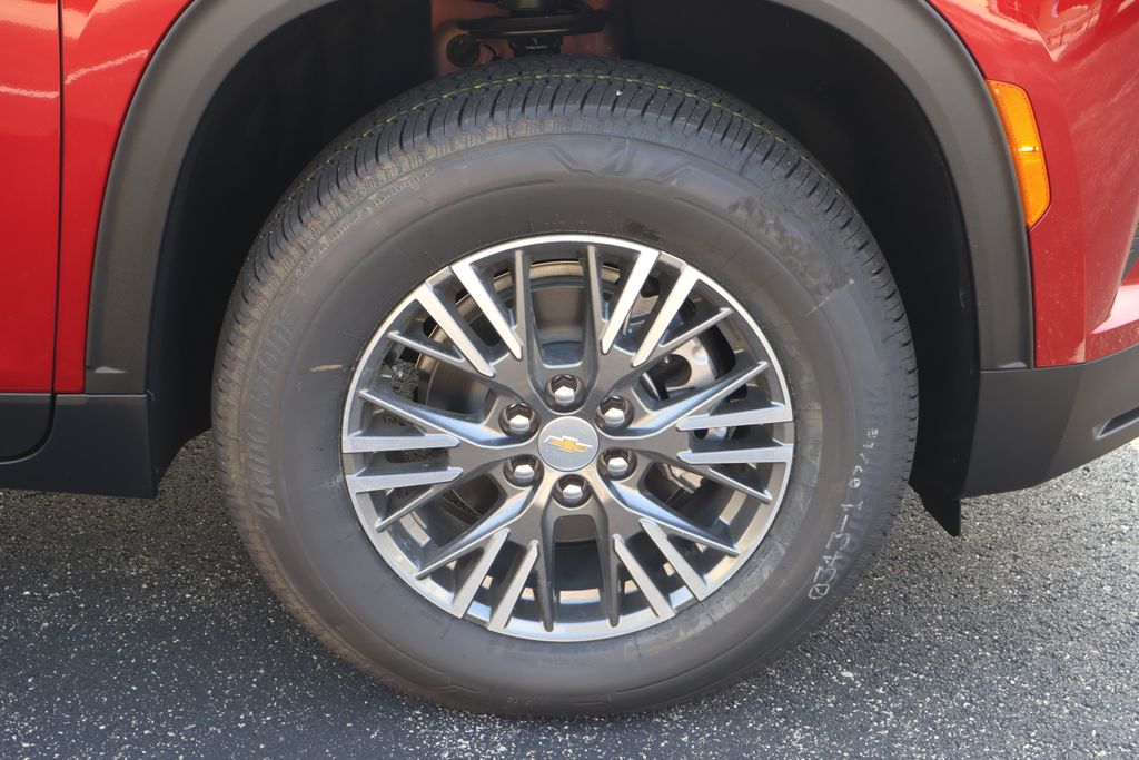 Thumbnail: 2026 Chevrolet Traverse - 11