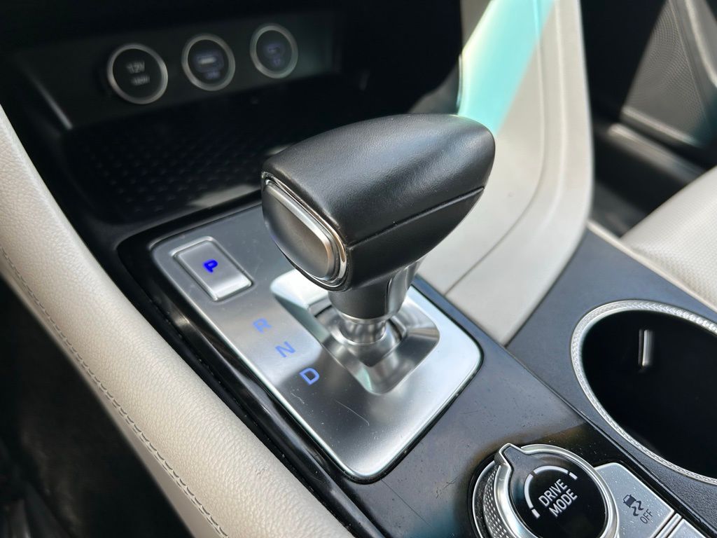 Thumbnail: 2024 Genesis G70 - 27