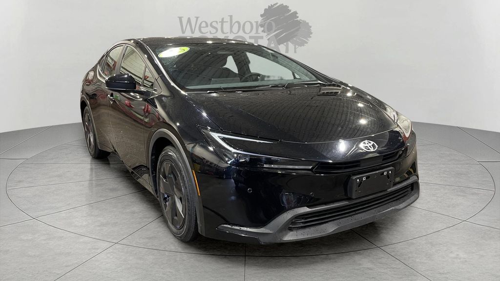 2025 Toyota Prius LE FWD