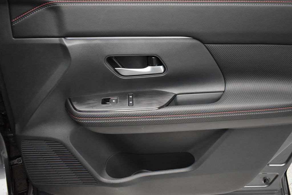 Thumbnail: 2026 Nissan Kicks - 22