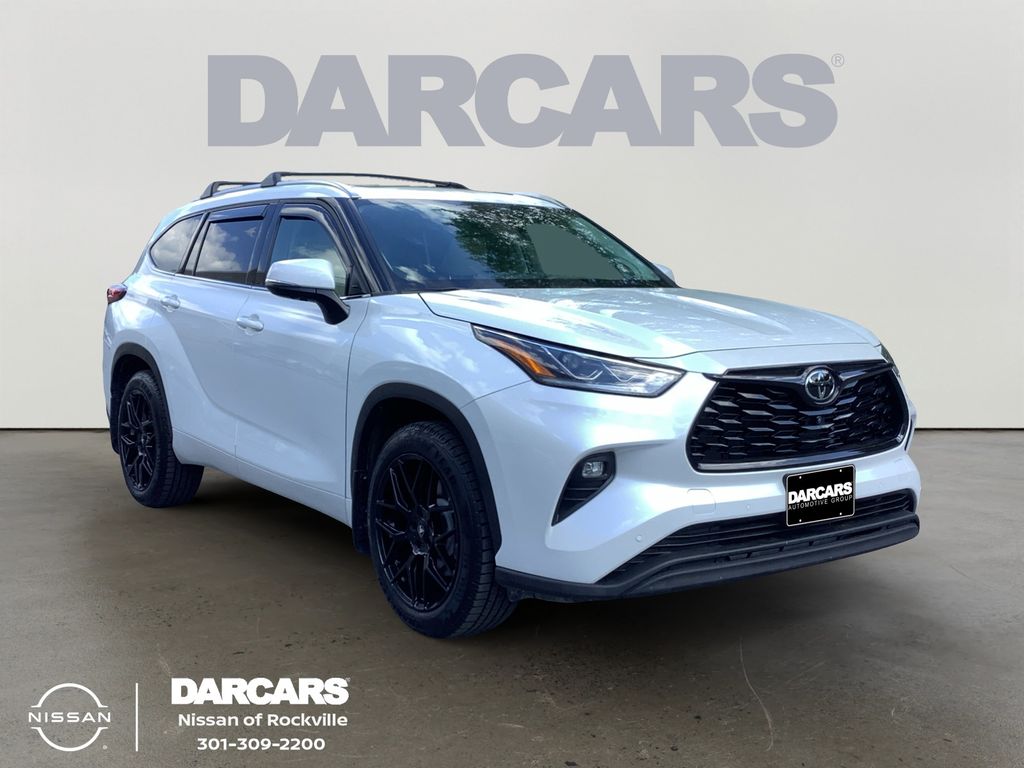 White (Wind Chill Pearl) 2022 Toyota Highlander Limited AWD SUV / Crossover All-Wheel Drive 8-Speed Automatic