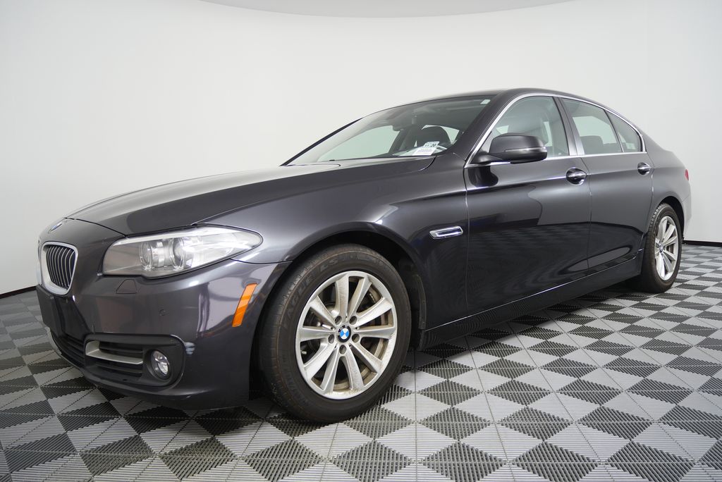 Thumbnail: 2016 BMW 5 Series - 8
