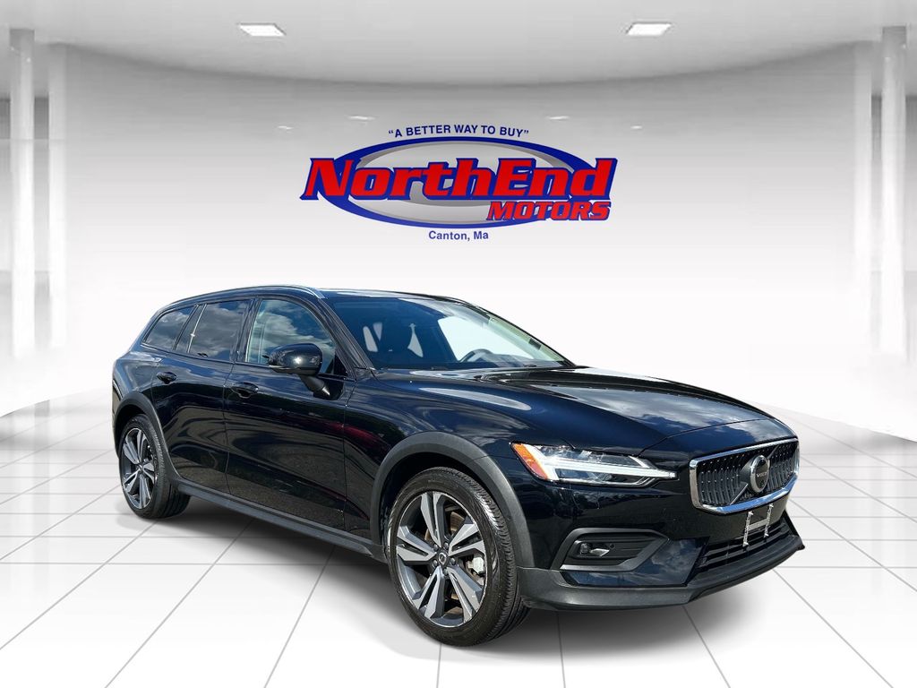 Black 2025 Volvo V60 Wagon All-Wheel Drive Automatic