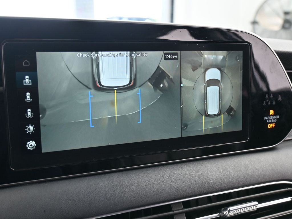 Used 2021 Hyper White Hyundai Limited image 24