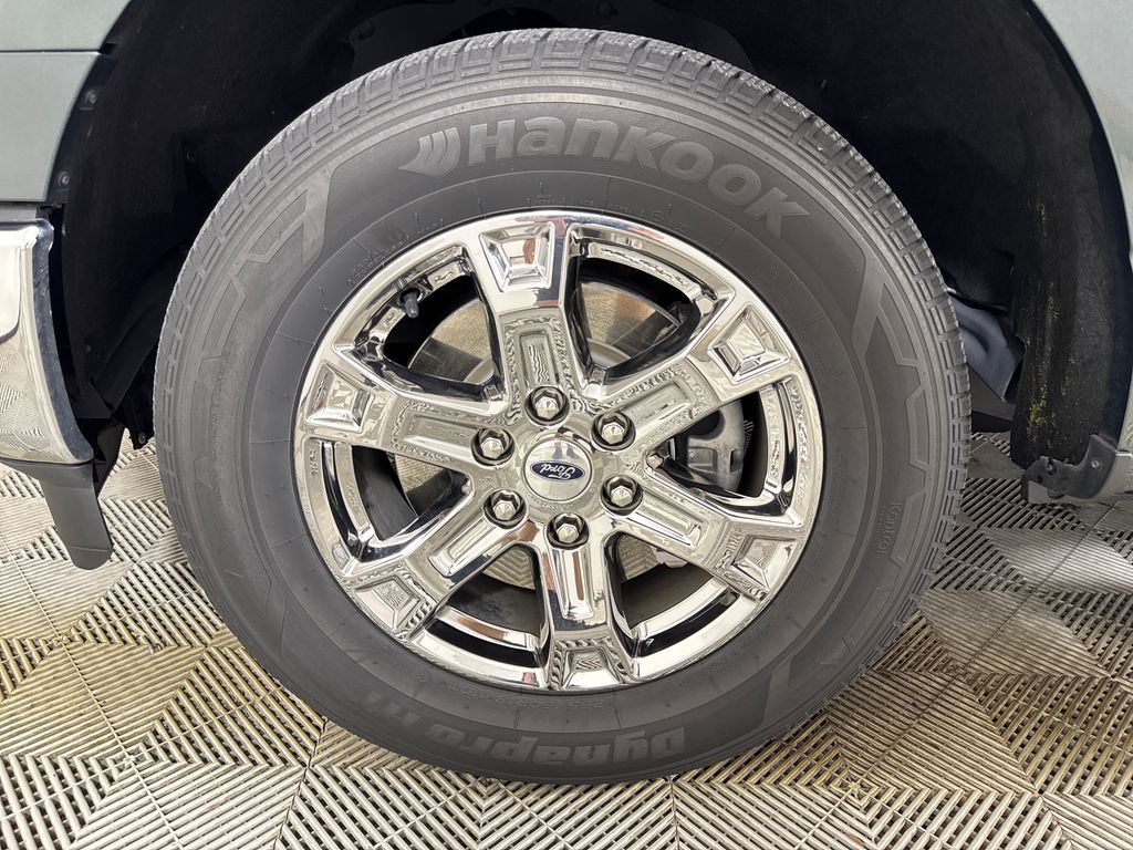 Used 2021 Gray Ford XLT image 8
