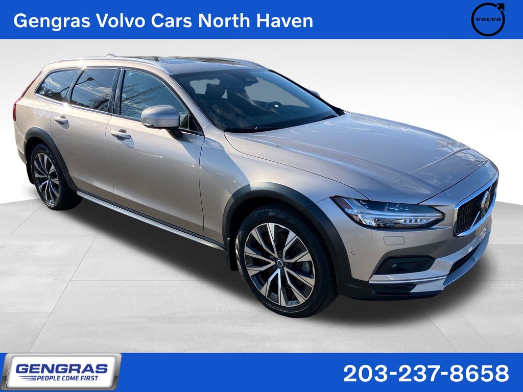 Bright Dusk Metallic 2023 Volvo V90 Cross Country B6 Plus AWD Wagon All-Wheel Drive Automatic