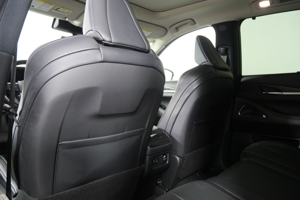 Thumbnail: 2022 INFINITI QX60 - 20