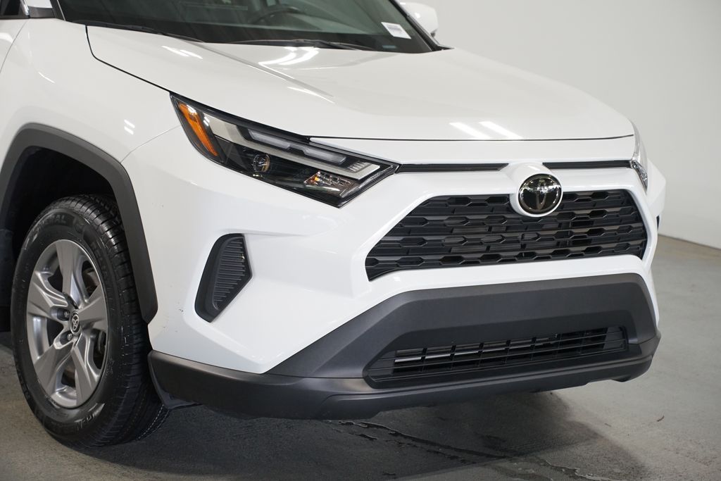 Thumbnail: 2024 Toyota RAV4 - 4
