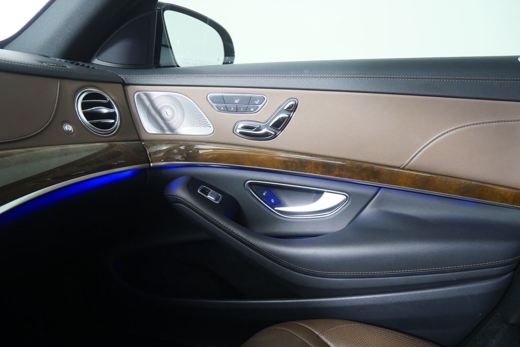 Thumbnail: 2017 Mercedes-Benz S-Class - 23